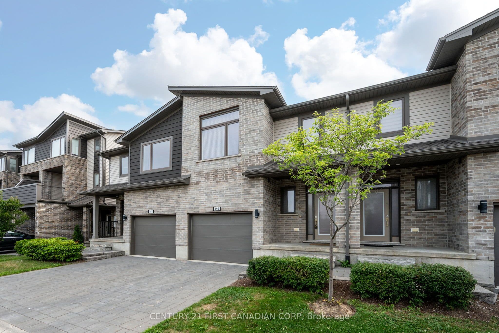 1960 Dalmagarry Road 195, London North, ON N6G 0T8