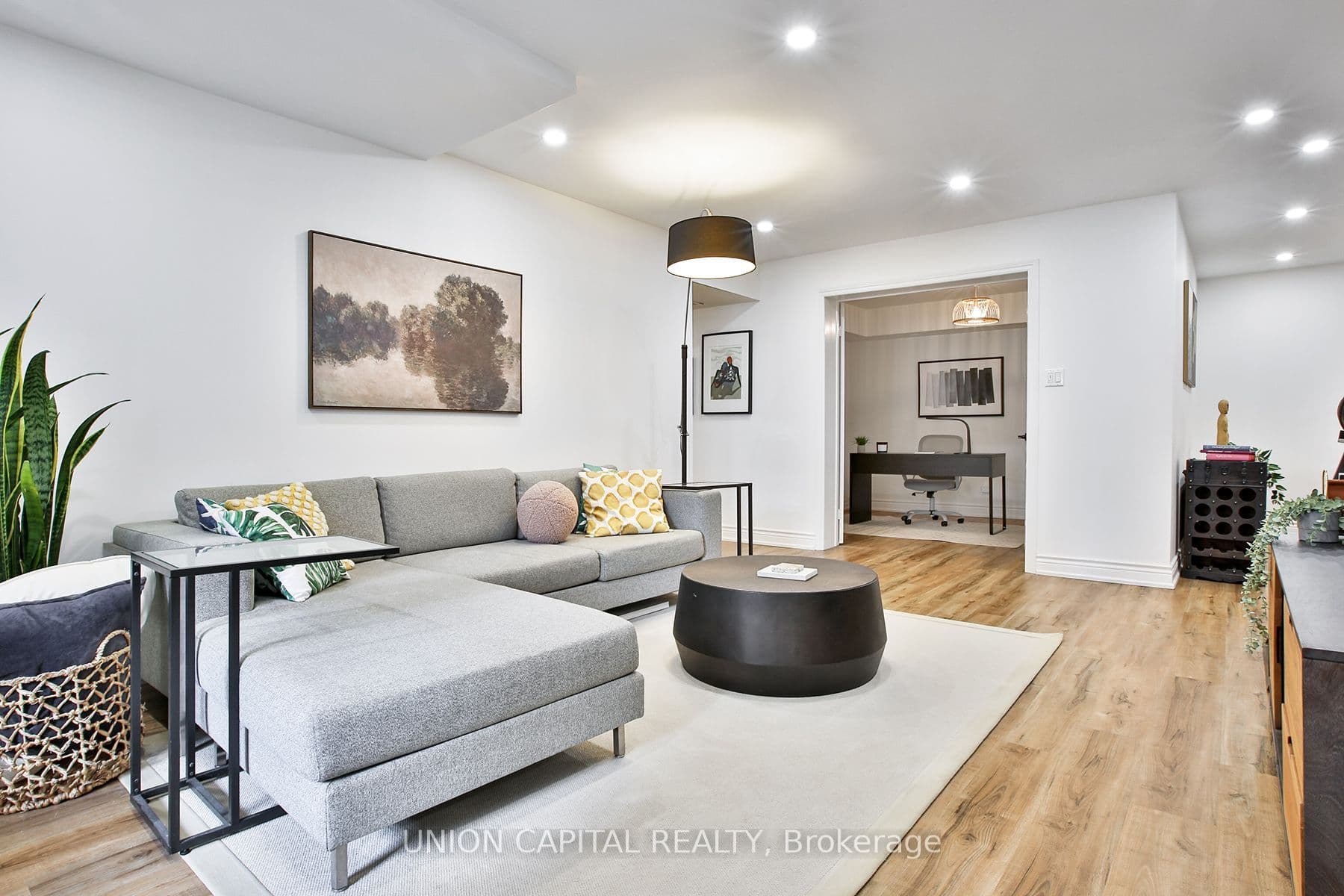 12 Sudbury Street, Toronto, ON M6J 3W7