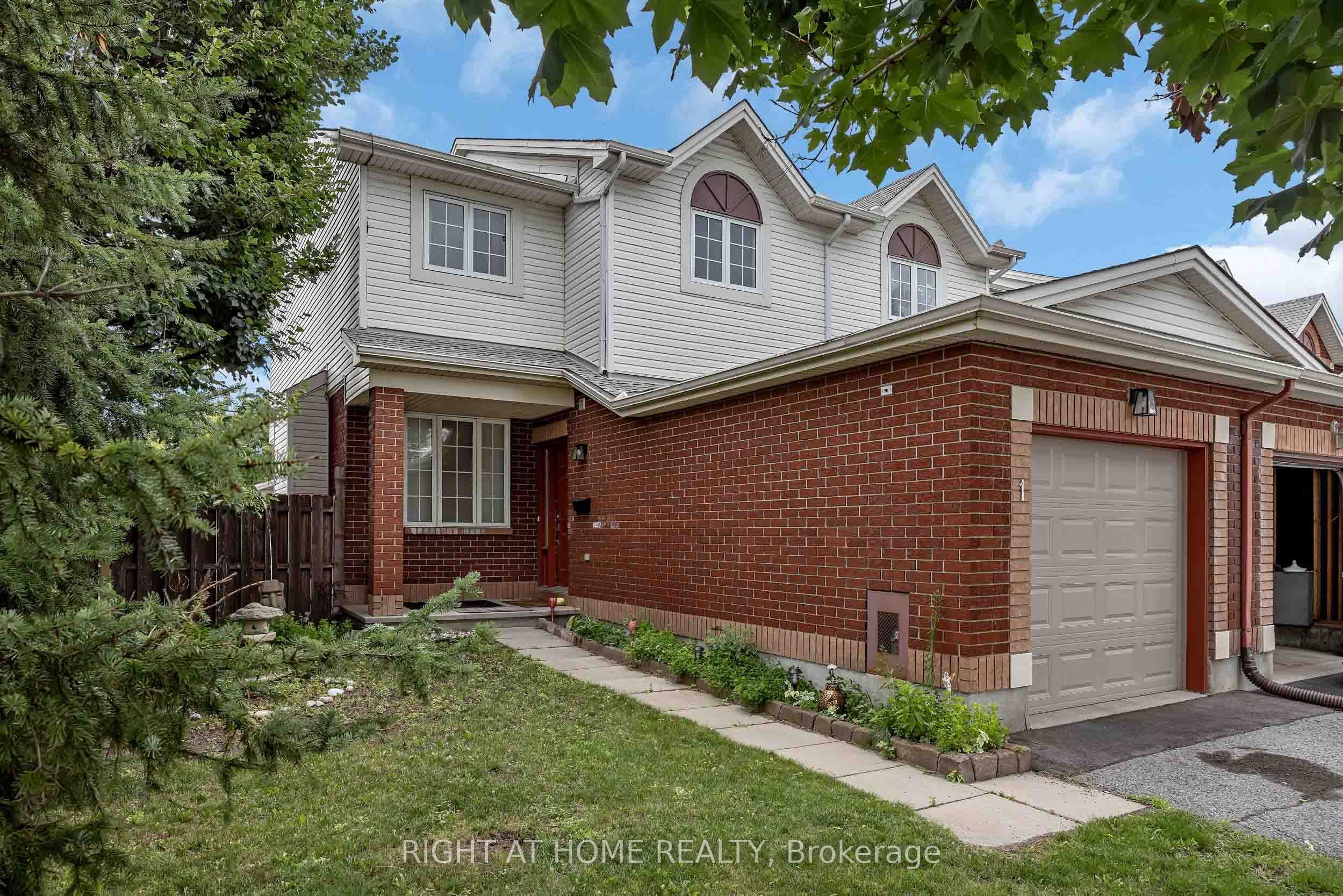 1 Kincardine Drive, Kanata, ON K2V 1B4