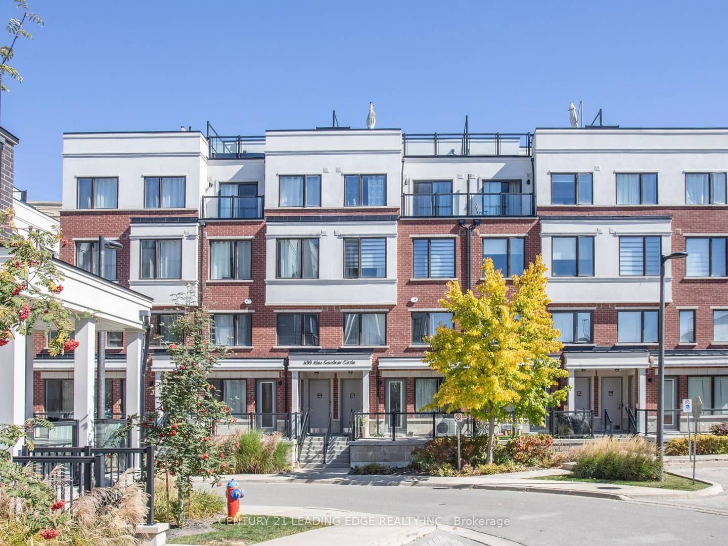 600 Alex Gardner Circle 119, Aurora, ON L4G 3G5