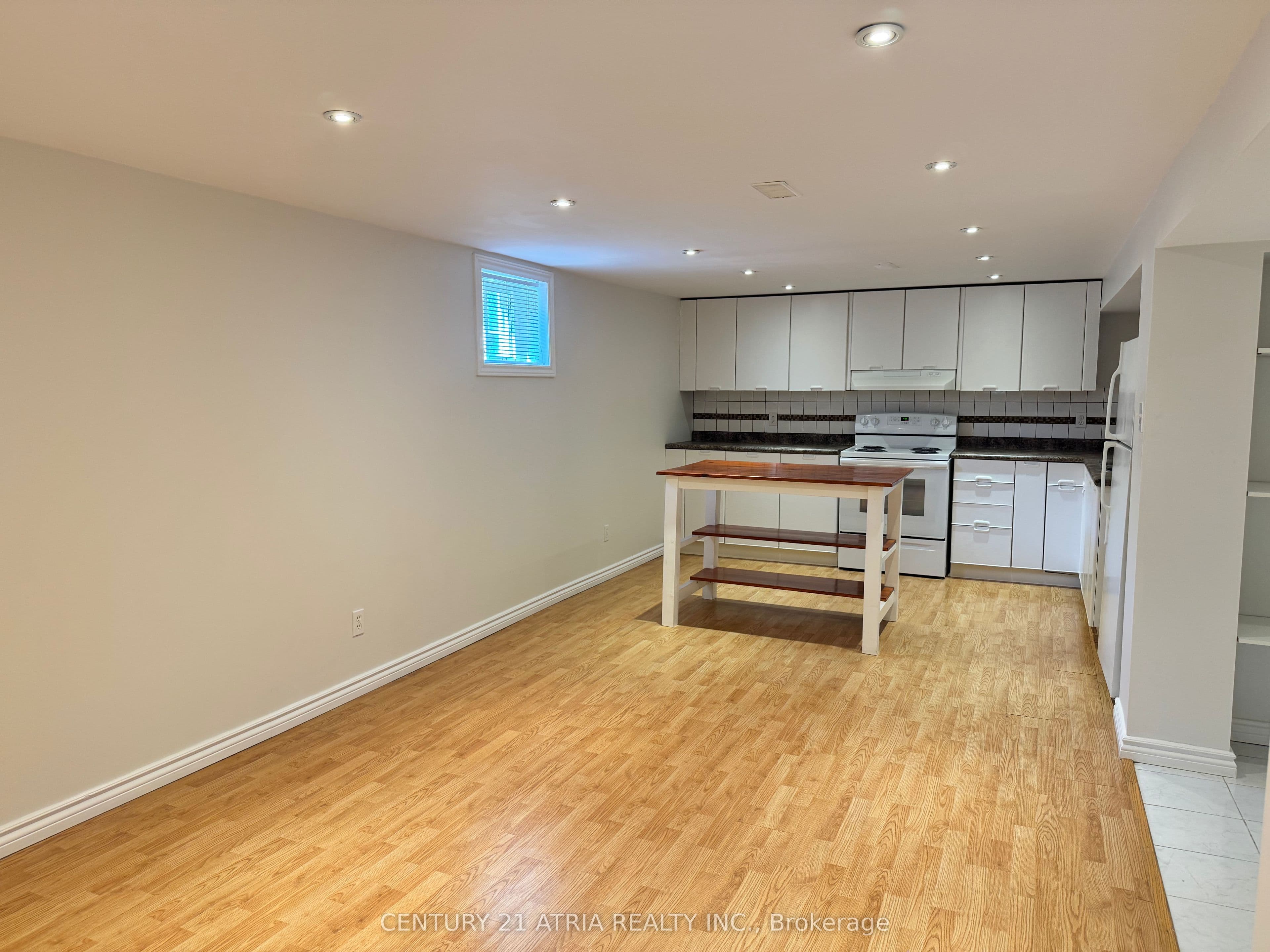 28 Willowhurst Crescent Bsmt, Toronto, ON M1R 3R6