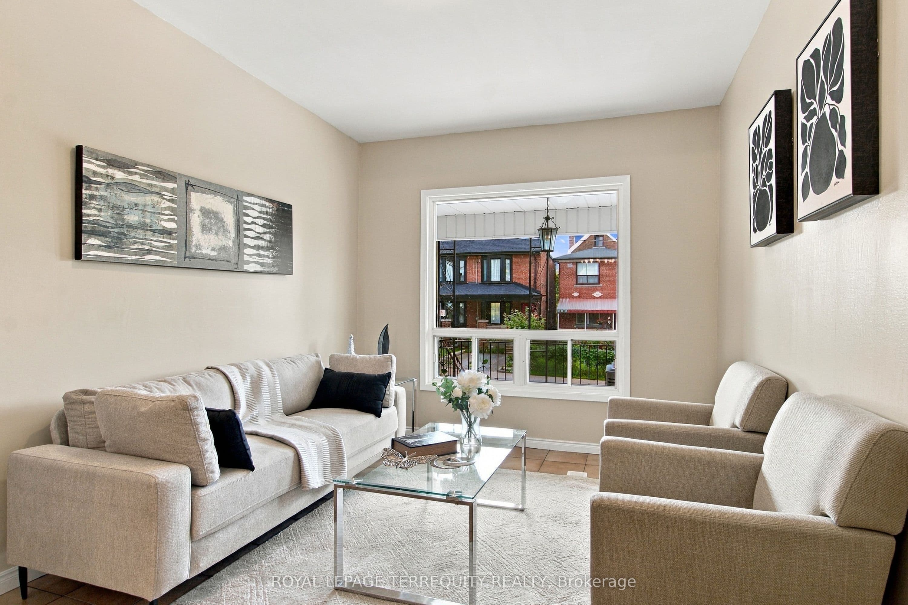 66 Auburn Avenue, Toronto, ON M6H 2L9