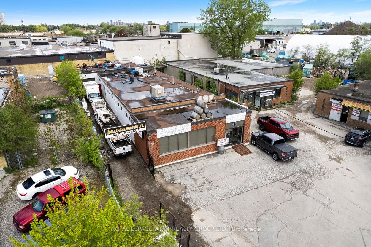 45 Densley Avenue, Toronto, ON M6M 2P5
