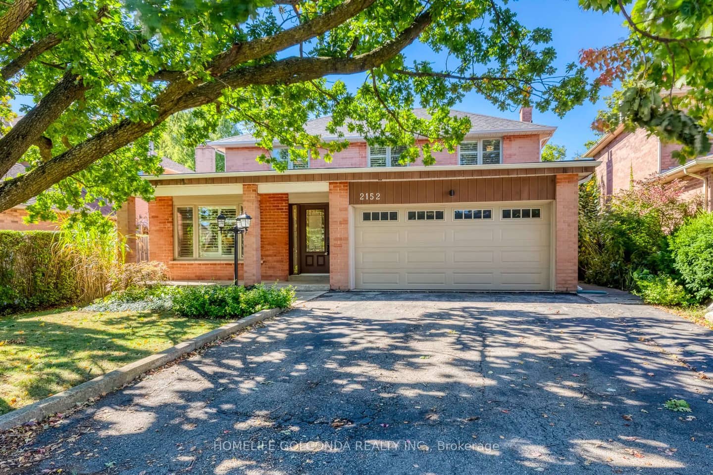 2152 Munn's Avenue, Oakville, ON L6H 3T2