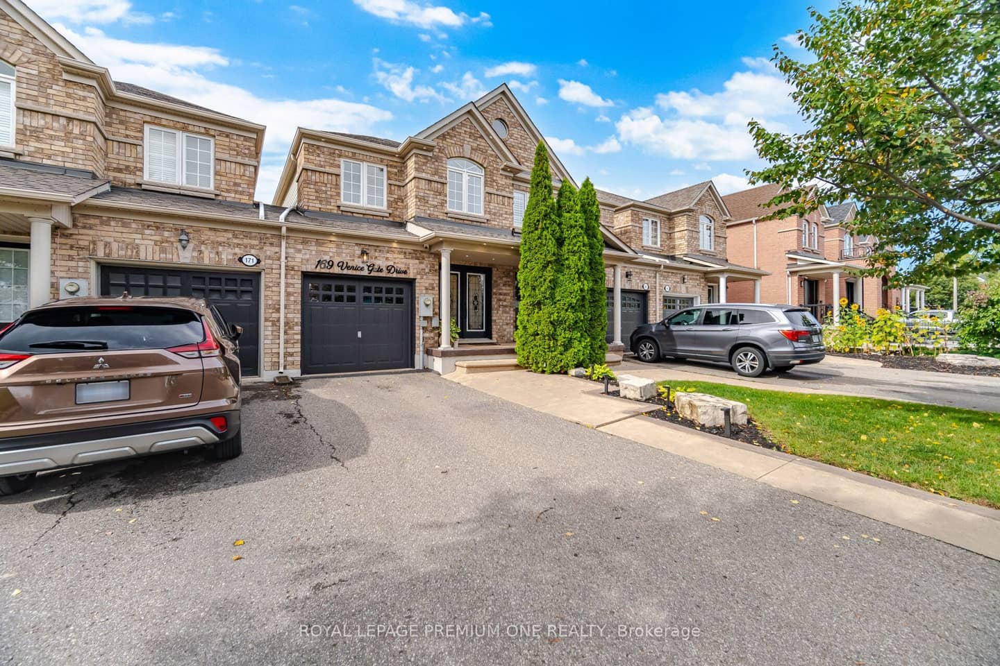 169 Venice Gate Drive, Vaughan, ON L4H 0E9