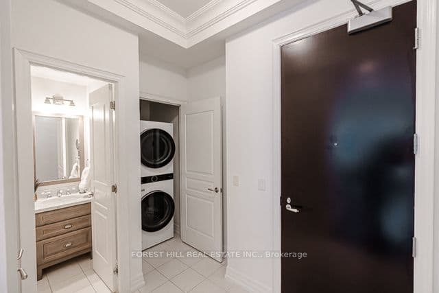 20 Burkebrook Place 502, Toronto, ON M4G 0A1