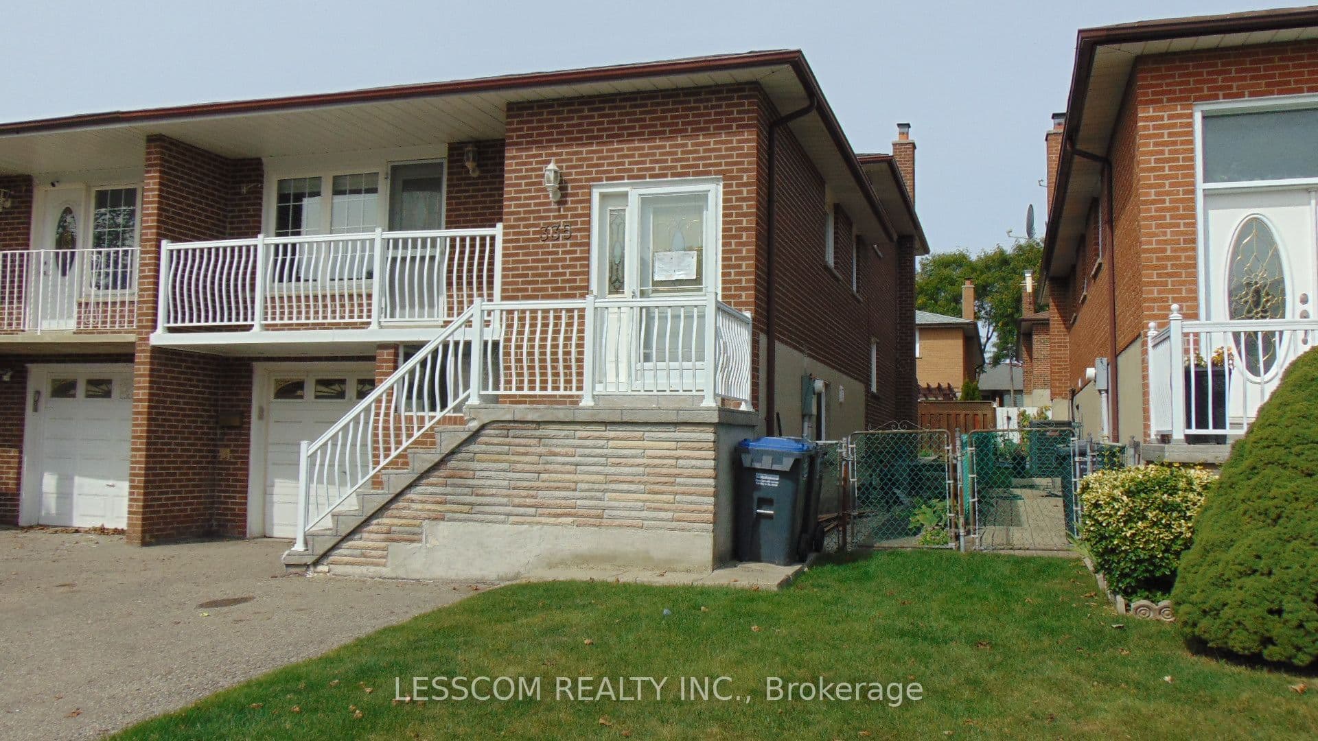 335 Royal Salisbury Way, Brampton, ON L6V 3G4