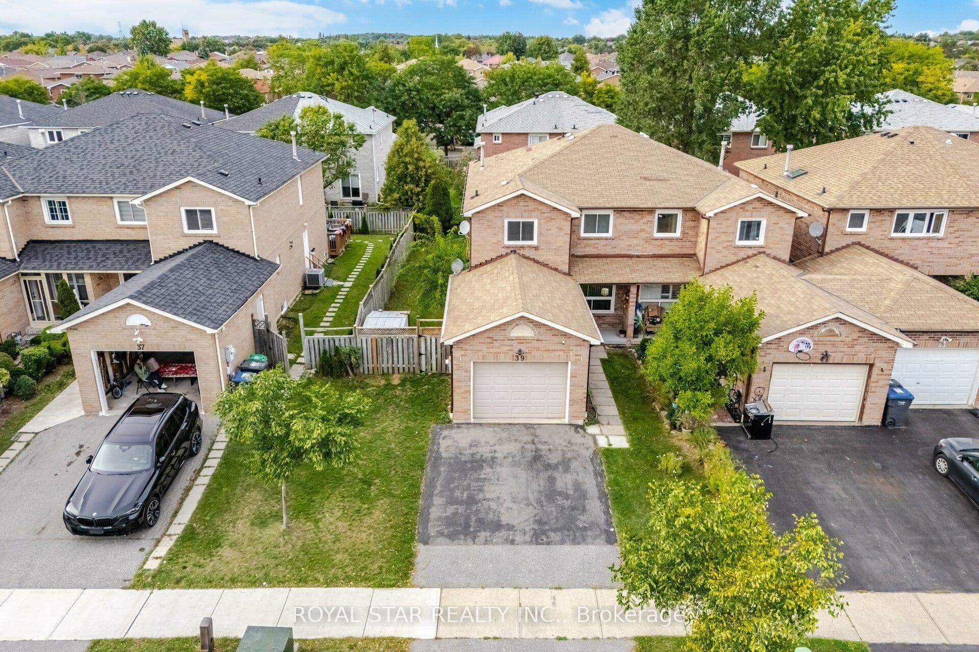 39 Ebby Avenue E, Brampton, ON L6Z 3T1