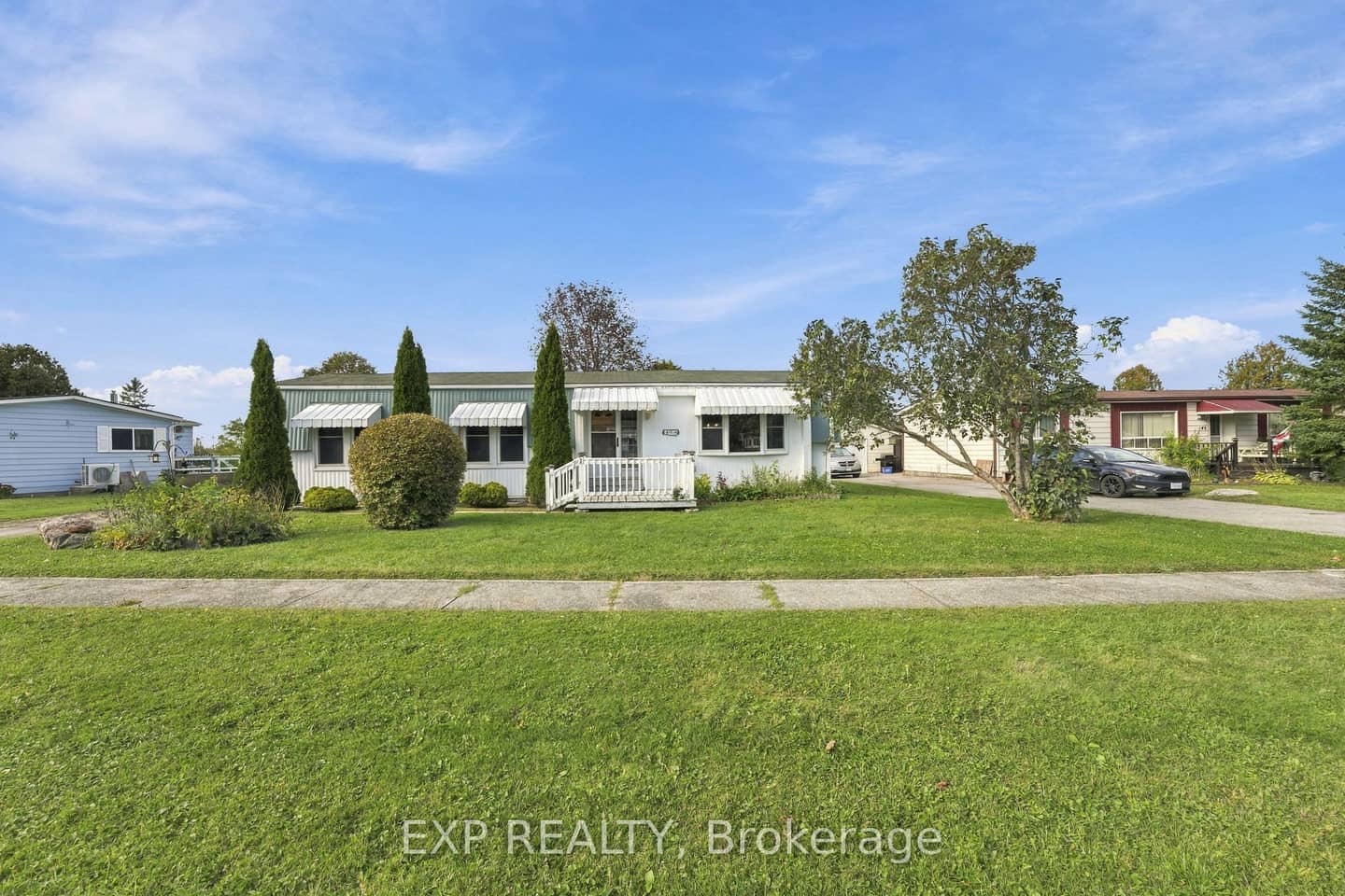 139 Roxanna Drive, Georgina, ON L0E 1R0
