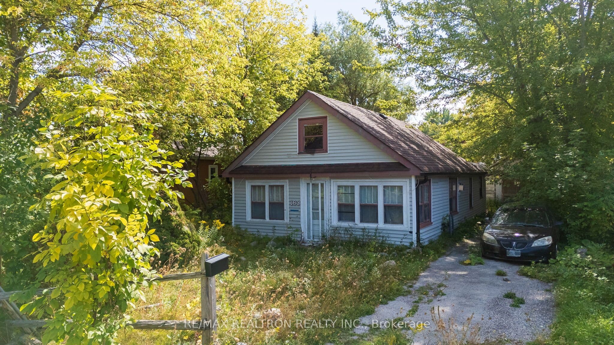 183 Beach Road, Georgina, ON L4P 2L7