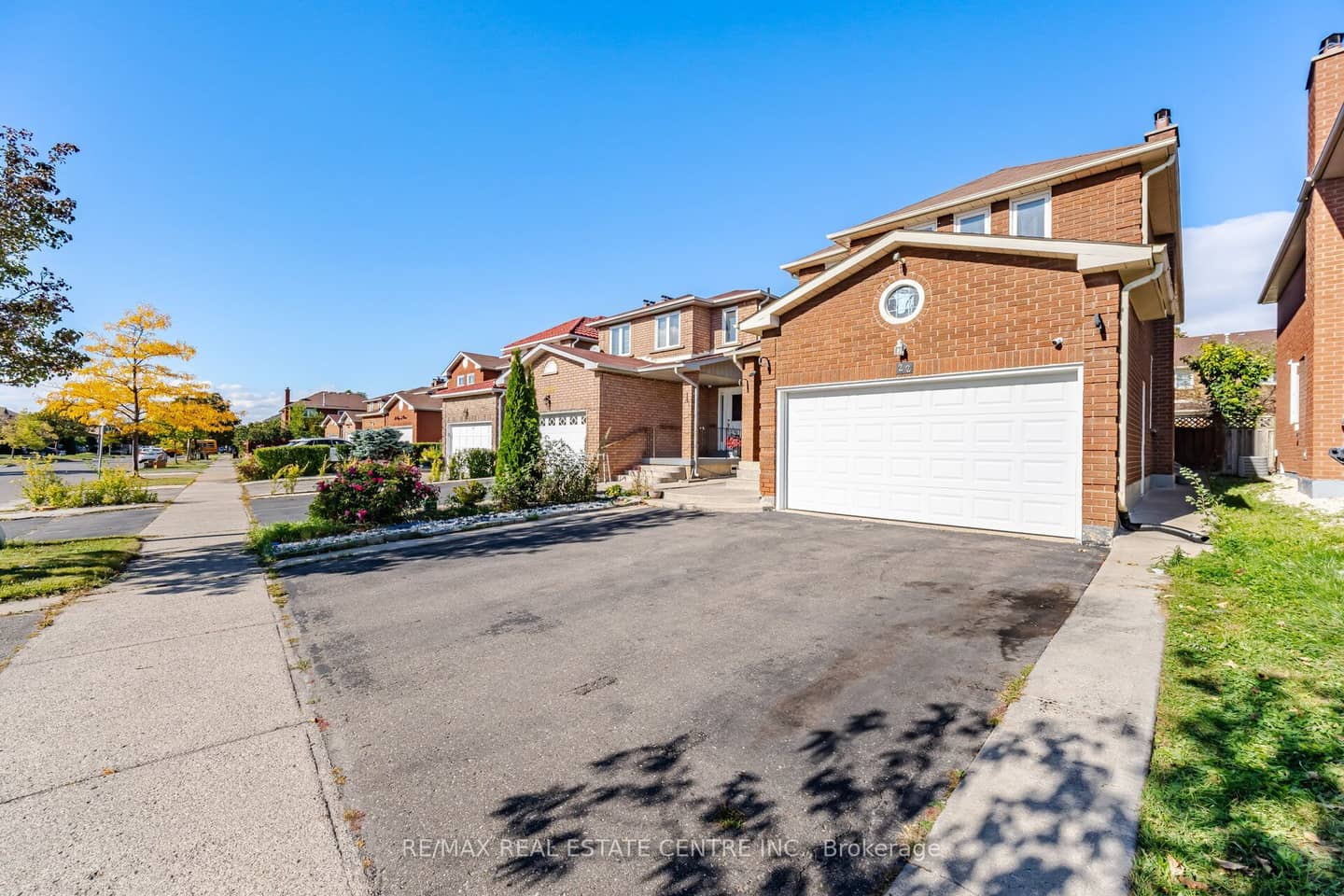 22 Faywood Drive, Brampton, ON L6Y 4K3