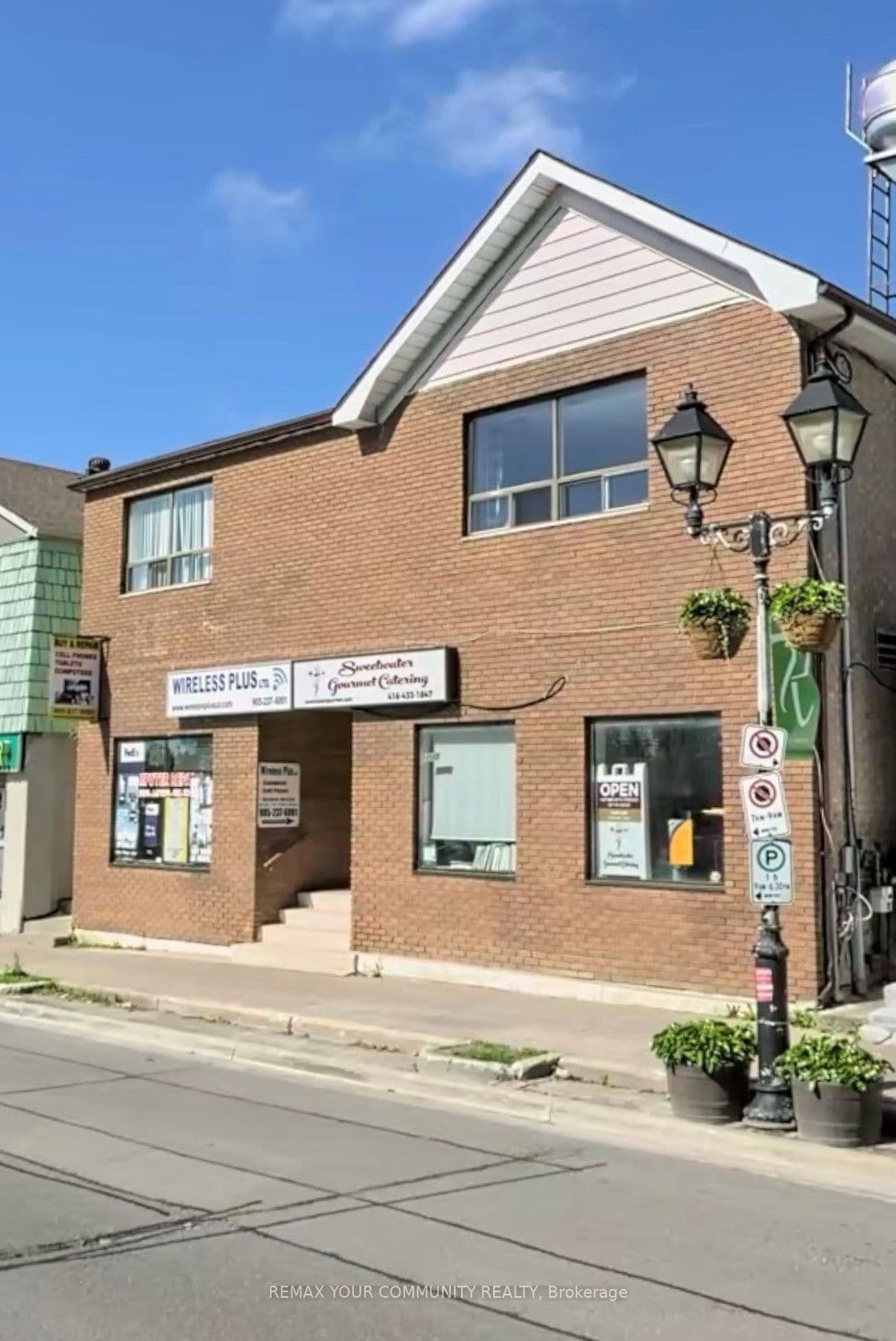10088 Yonge Street 2, Richmond Hill, ON L4C 1T8