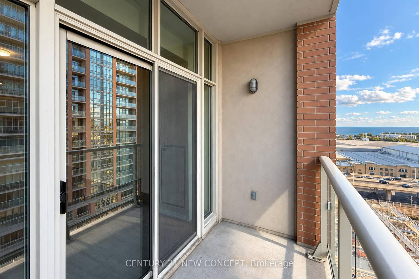 65 East Liberty Street 1609, Toronto, ON M6K 3R2