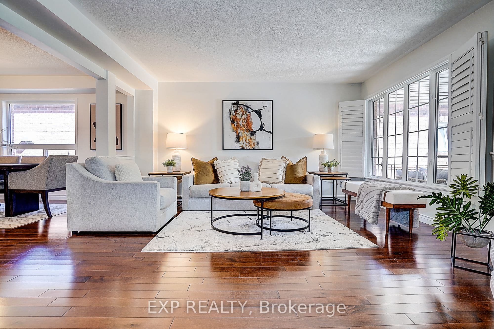 499 Silken Laumann Drive, Newmarket, ON L3X 2H9