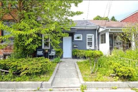 44 Mitchell Avenue, Toronto, ON M6J 1B9