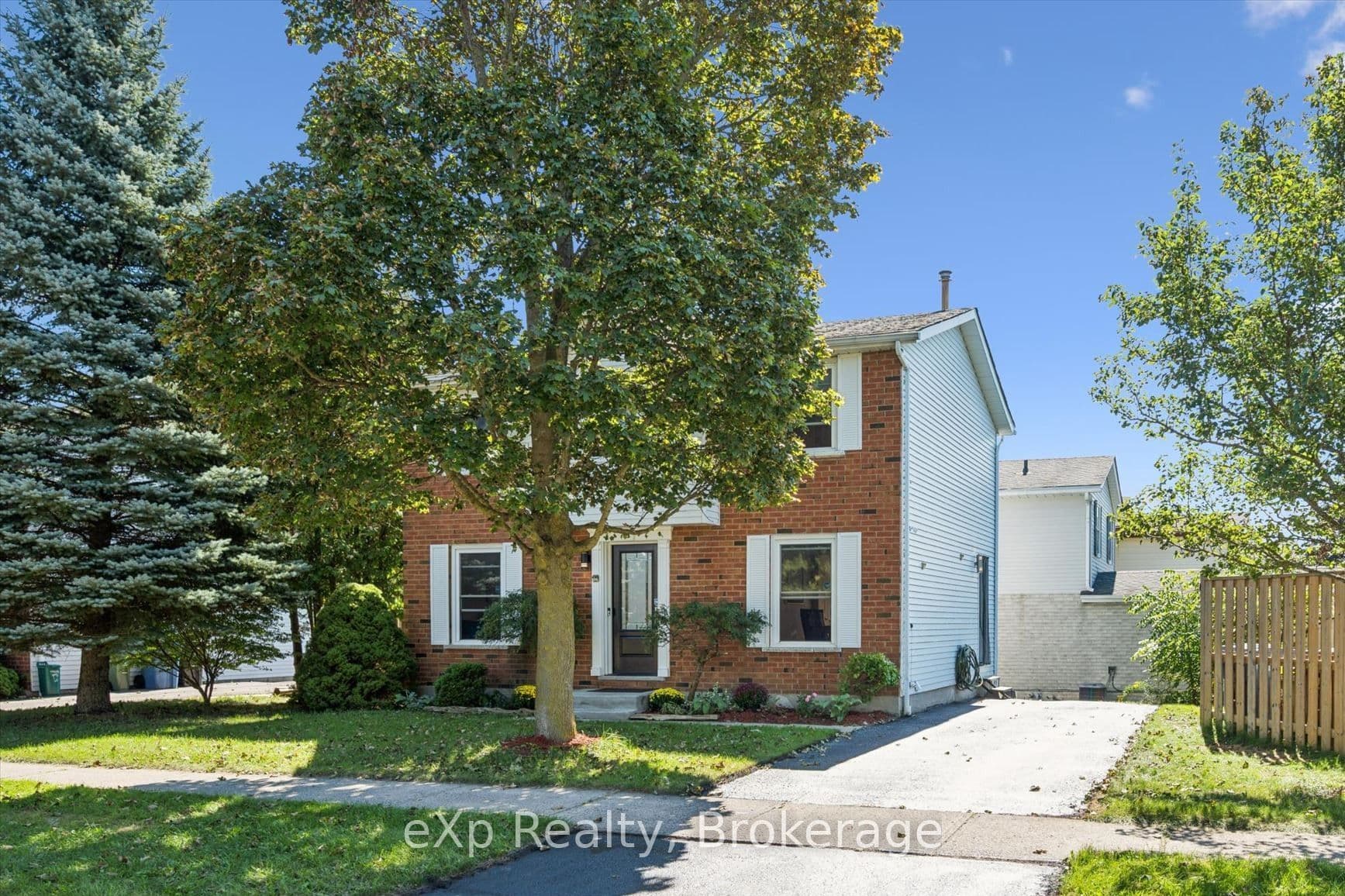 1 Chesterton Lane, Guelph, ON N1E 6T1