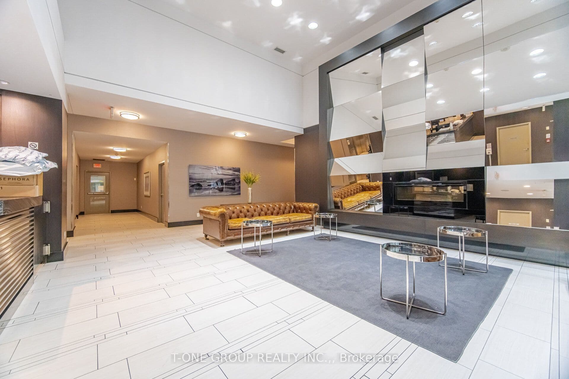 35 Bastion Street 1213, Toronto, ON M5V 0C2
