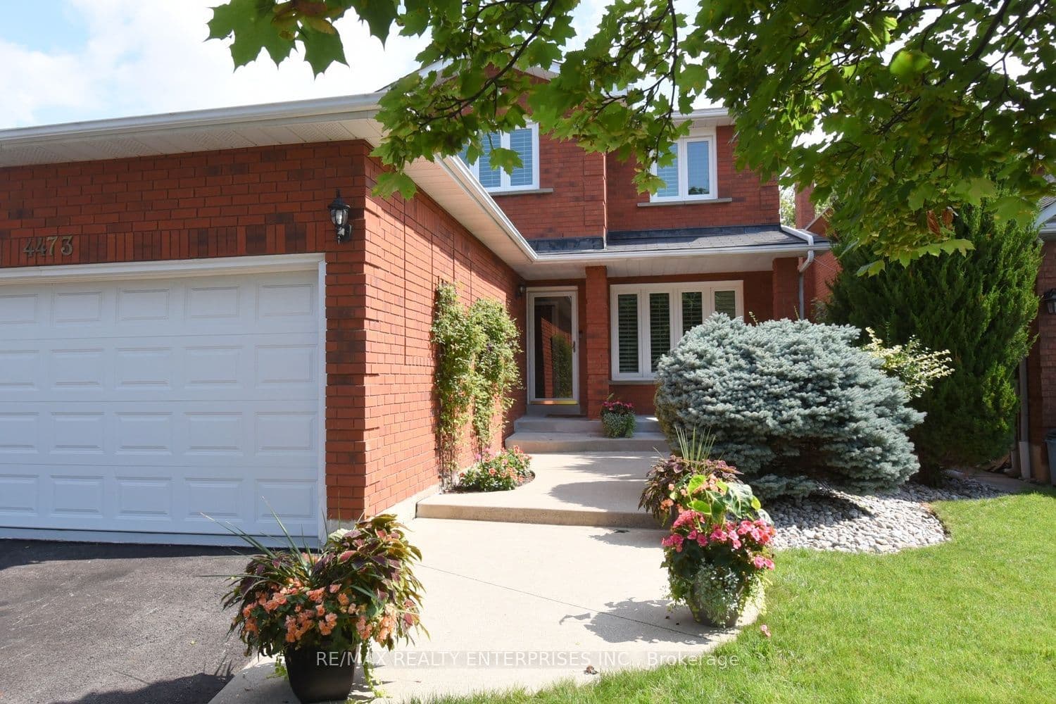 4473 Stonemill Court, Mississauga, ON L5V 1E5
