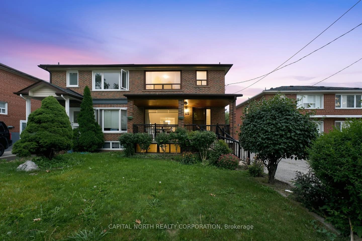 65 Falstaff Avenue, Toronto, ON M6L 2E2