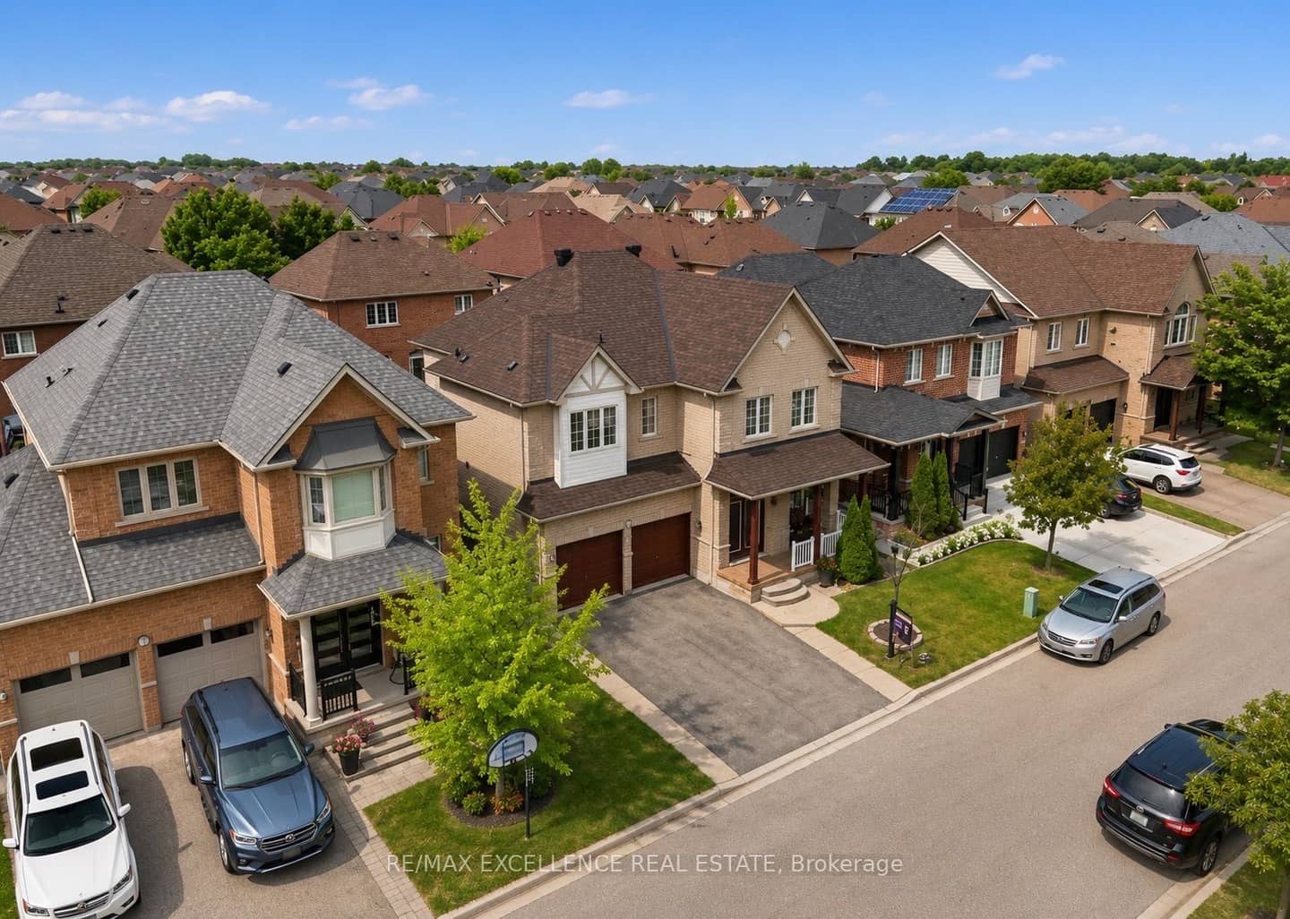 21 Castle Mountain Drive, Brampton, ON L6R 2W9