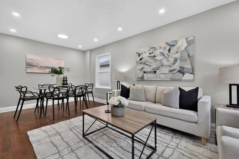 39 Rhydwen Avenue, Toronto, ON M1N 2E2