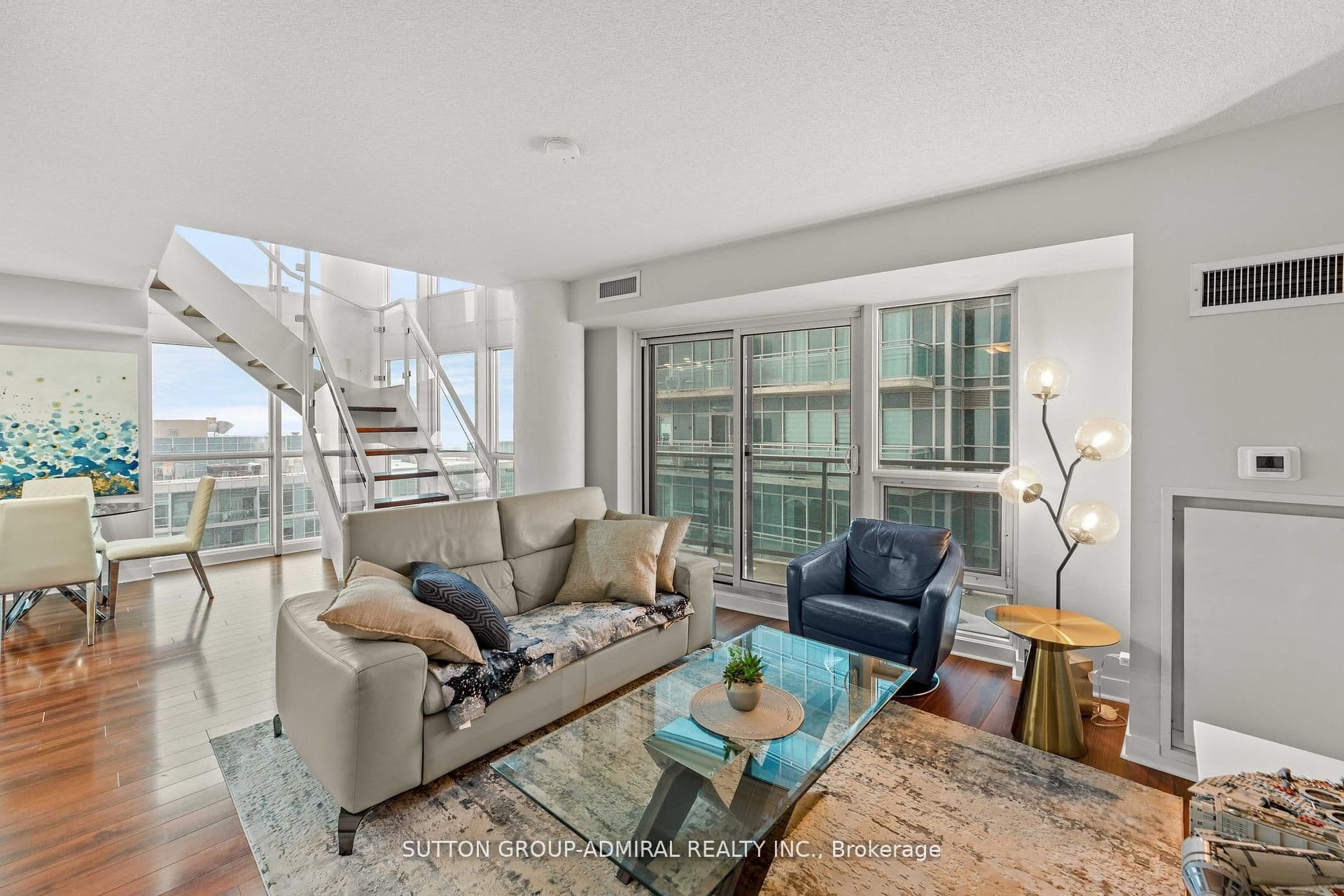 155 Legion Road N 2513, Toronto, ON M8Y 0A7