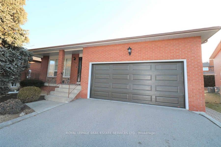 190 Benjamin Boake Trail, Toronto, ON M3J 3C4