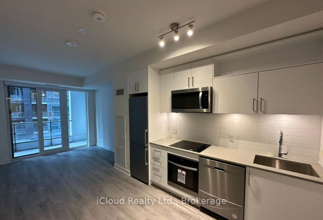 70 Princess Street 1429, Toronto, ON M5A 0X6