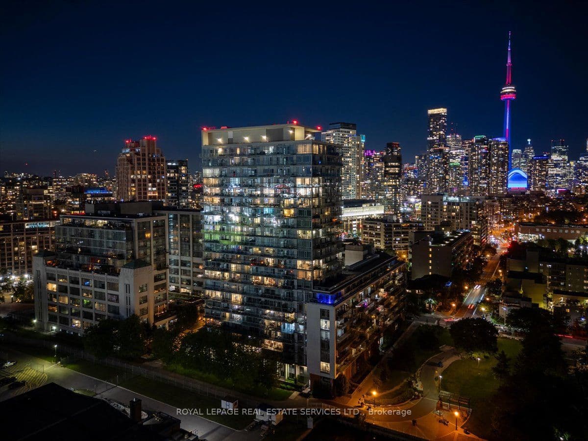 90 Stadium Road LPH01, Toronto, ON M5V 3W5