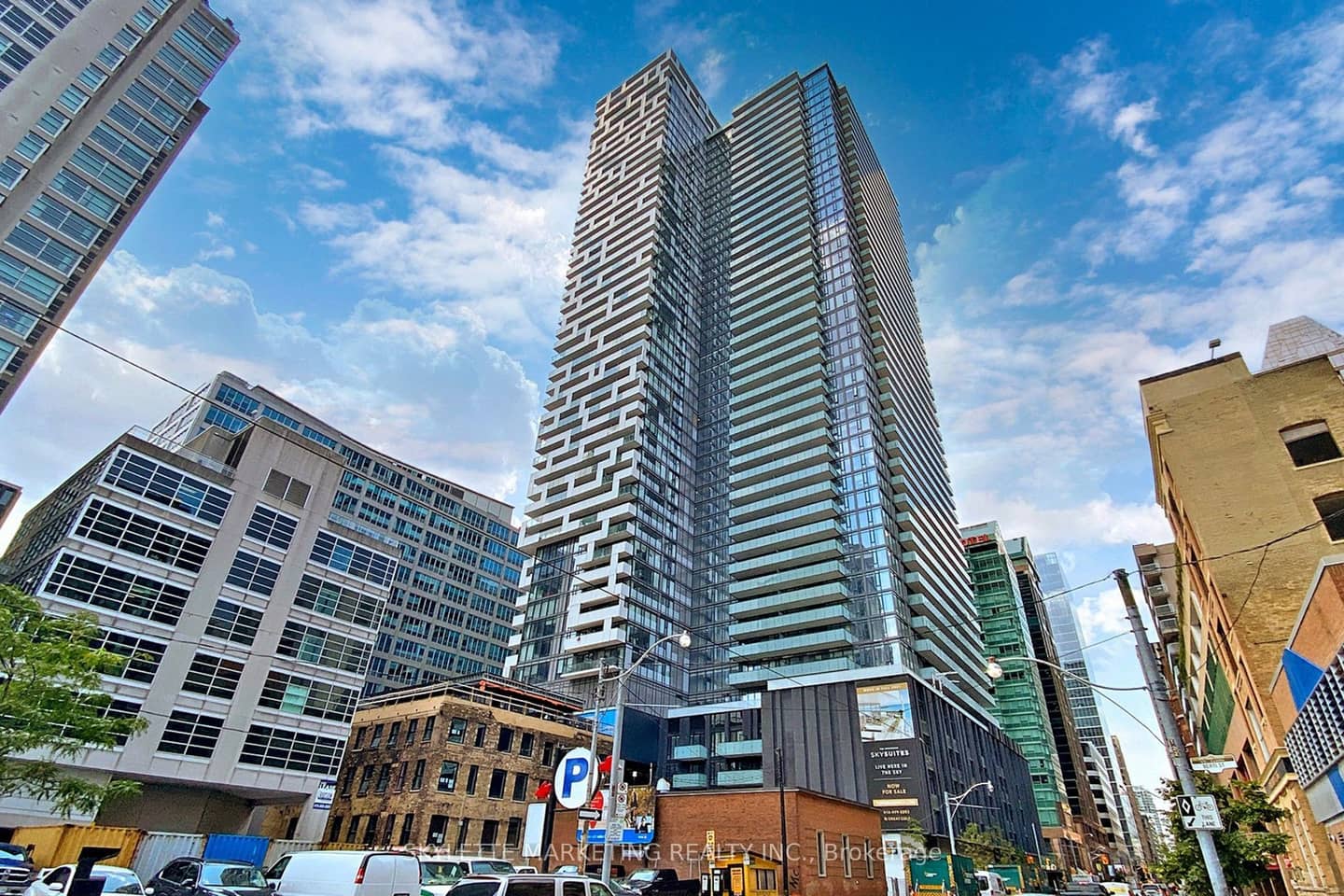 25 Richmond Street E 803, Toronto, ON M5C 0A6