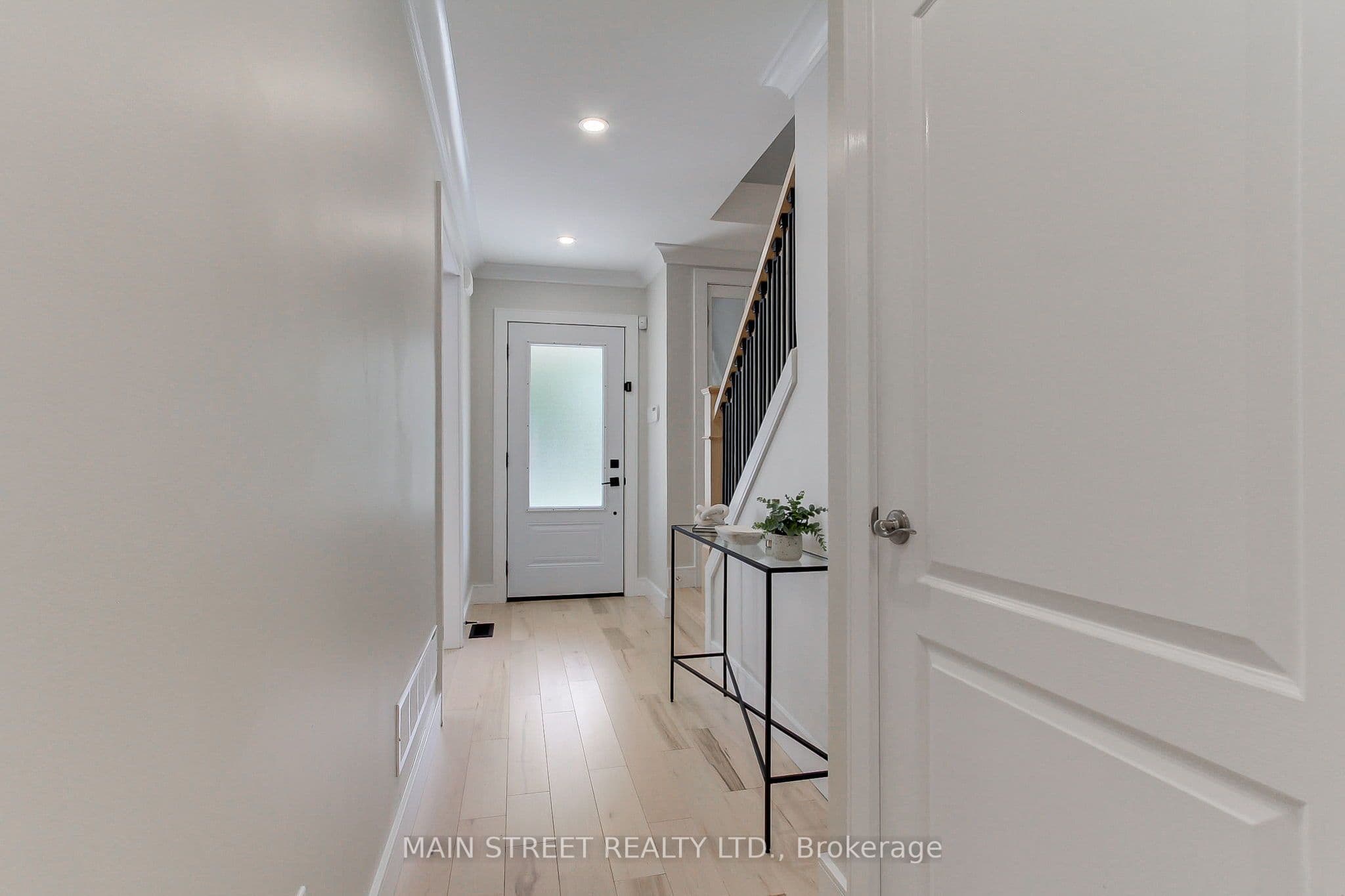10 Daniele Avenue S, New Tecumseth, ON L0G 1A0