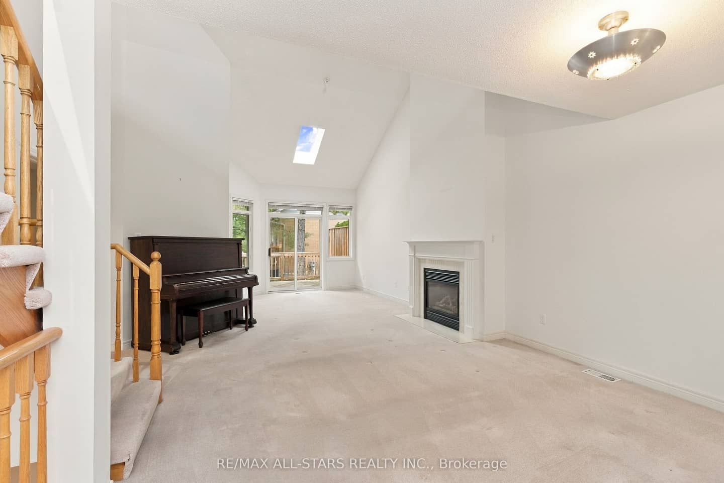 28 Blue Heron Beach Way, Markham, ON L6E 1B4