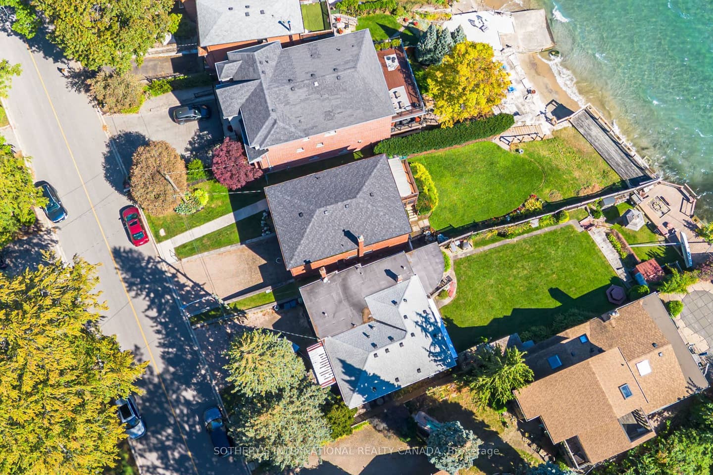 407 Lake Promenade, Toronto, ON M8W 1C3