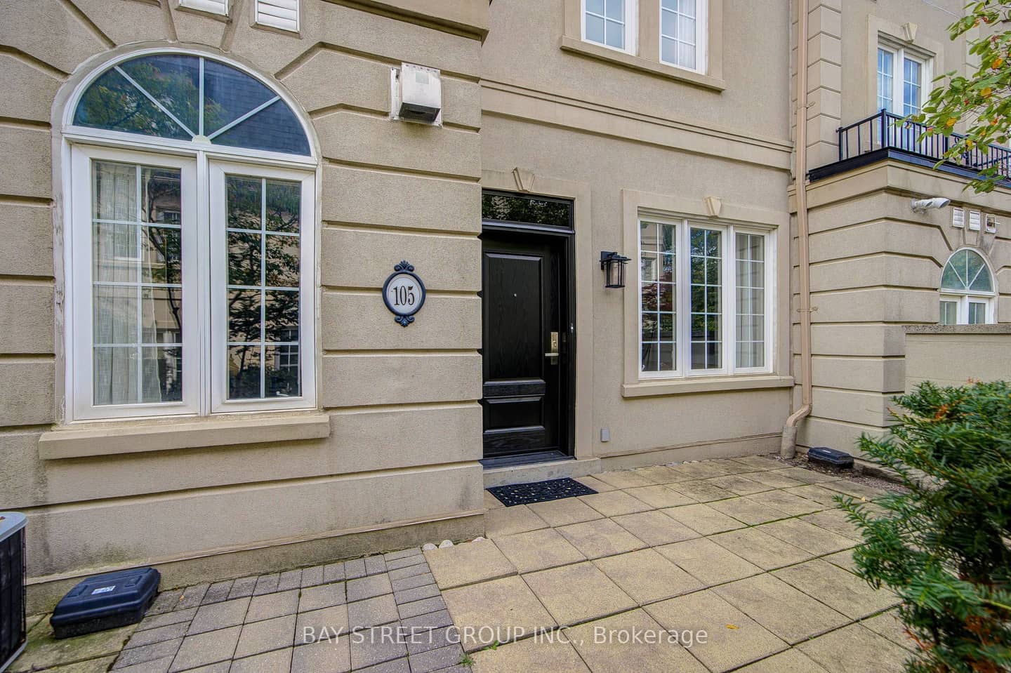 11 Everson Drive 105, Toronto, ON M2N 7B9