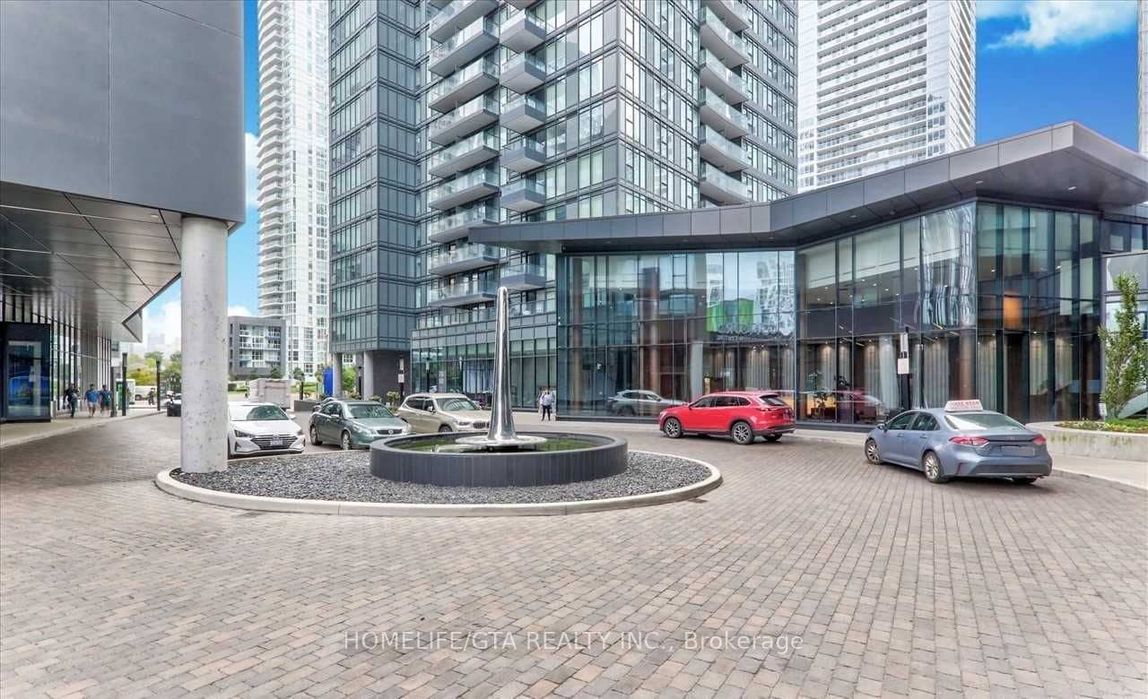 70 Queens Wharf Road 2305, Toronto, ON M5V 0J2