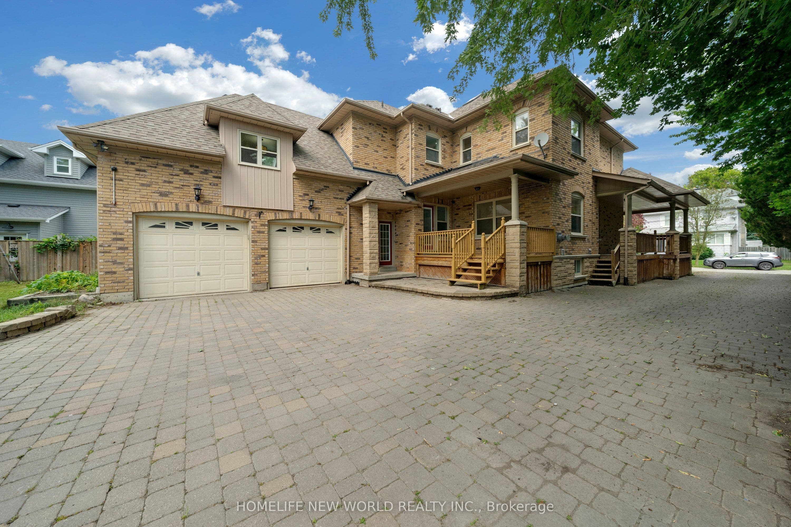 9 Pavillion Street, Markham, ON L3R 1N8