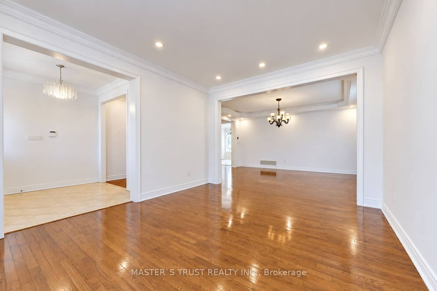 66 Chaya Sara Gardens, Vaughan, ON L6A 0Z7