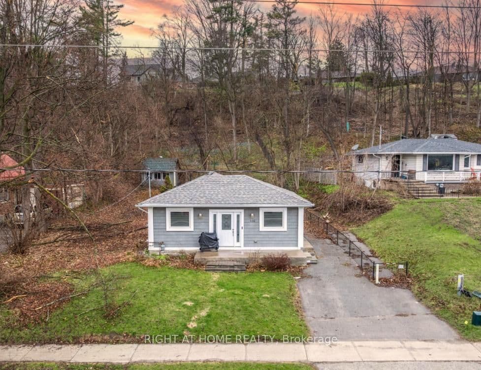 180 Blake Street, Barrie, ON L4M 1K3