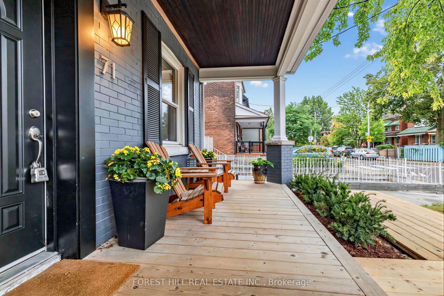 71 Emerson Avenue, Toronto, ON M6H 3S7