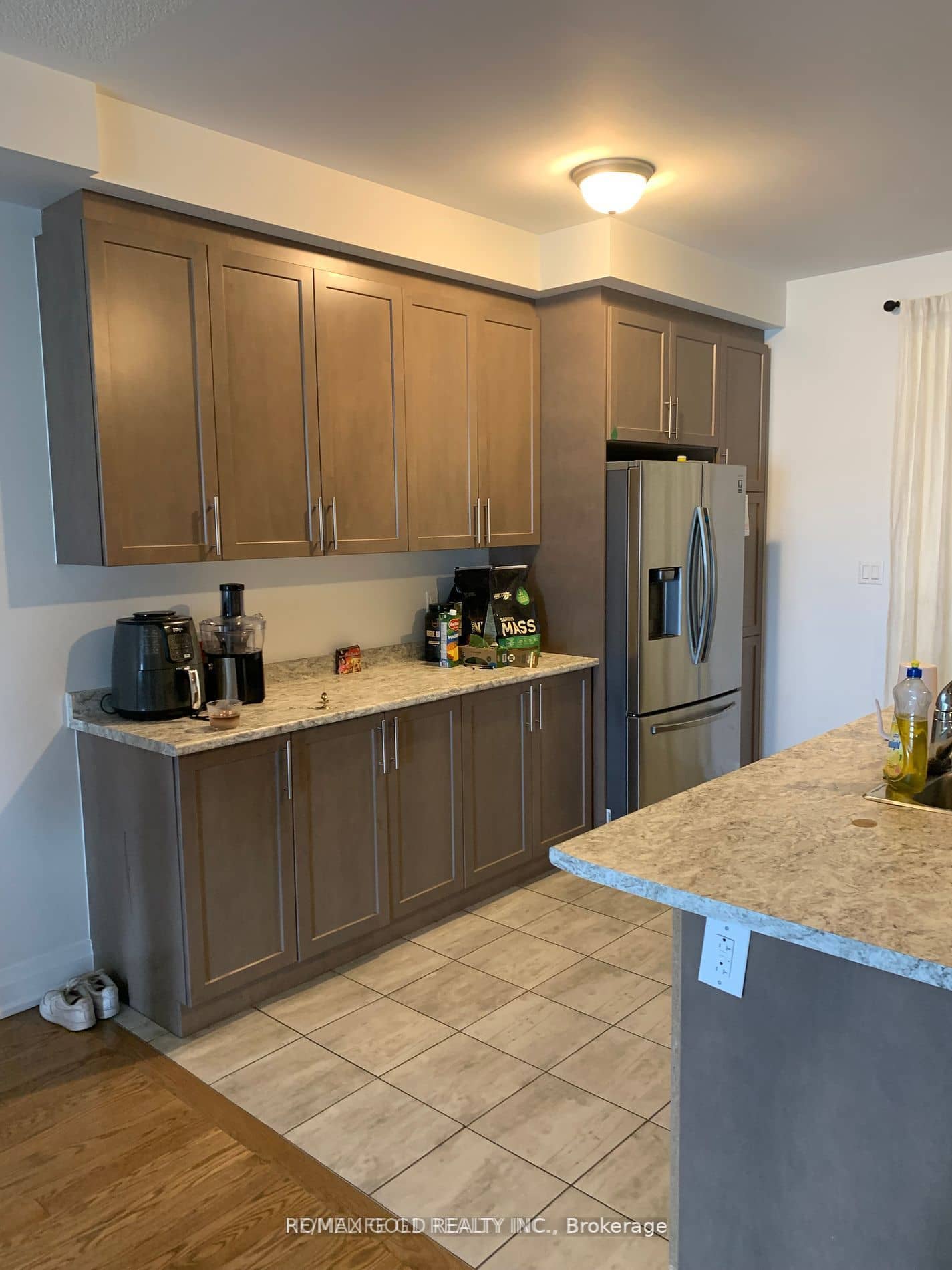 35 Dalbeattie Drive, Brampton, ON L6Y 6H7