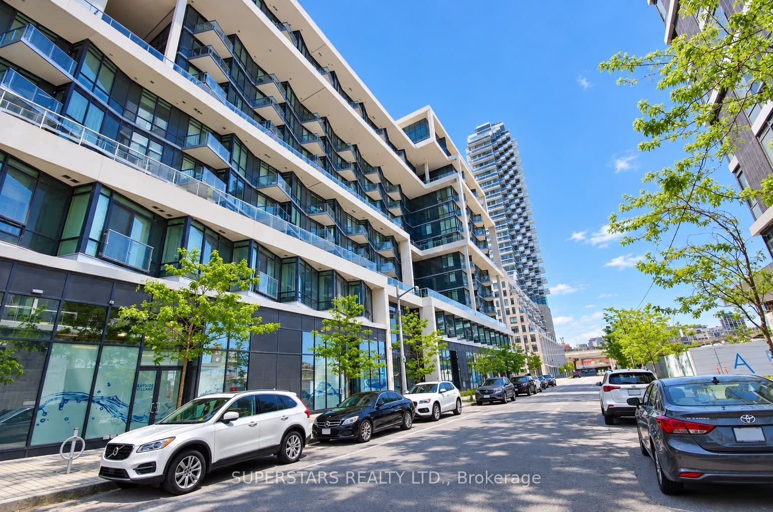 15 Merchants' Wharf Way 1112, Toronto, ON M5A 0N8