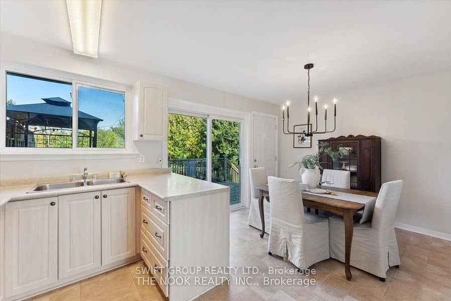 740 Krosno Boulevard, Pickering, ON L1W 1G3