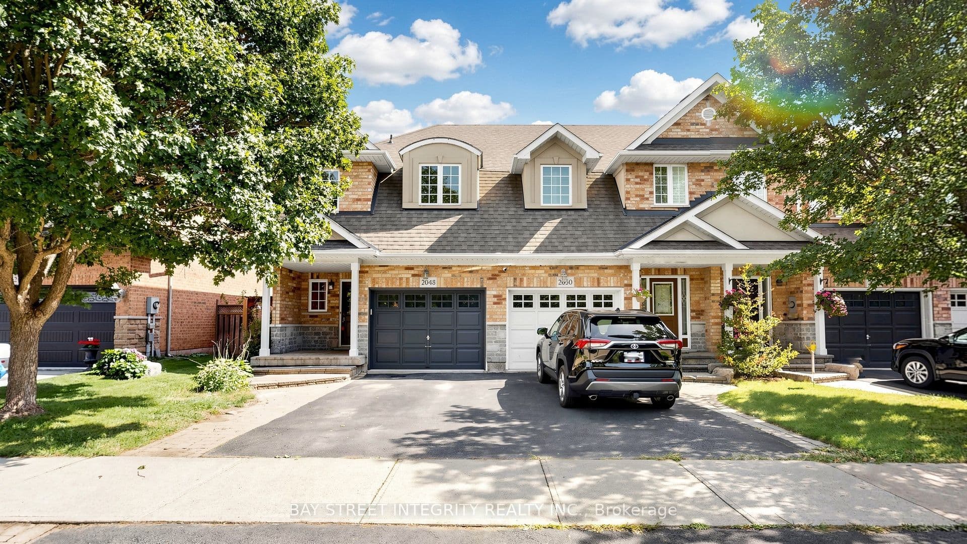 2048 Elmgrove Road, Oakville, ON L6M 4Y5