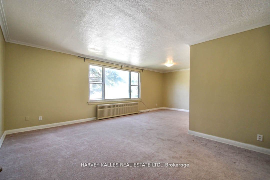 90 Trethewey Drive, Toronto, ON M6M 4B4