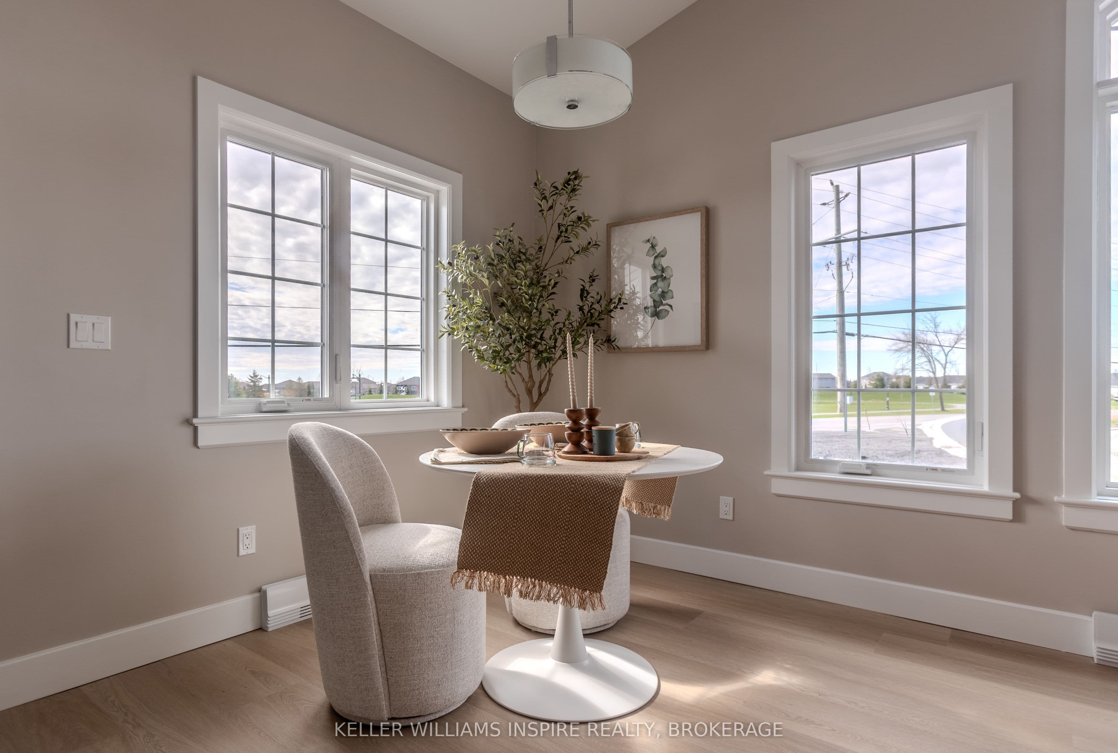 34 CARLY Place, Loyalist, ON K7N 0G2