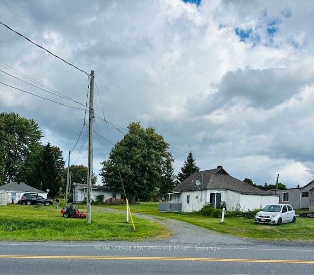 18787 County Rd 2 Road, South Glengarry, ON K6H 7J8