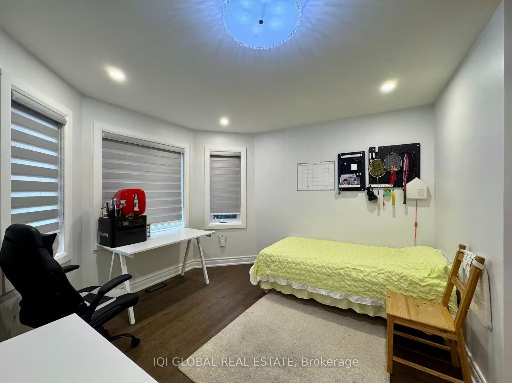 101 Gable Avenue 2 Bedrooms, Markham, ON L6C 2M2