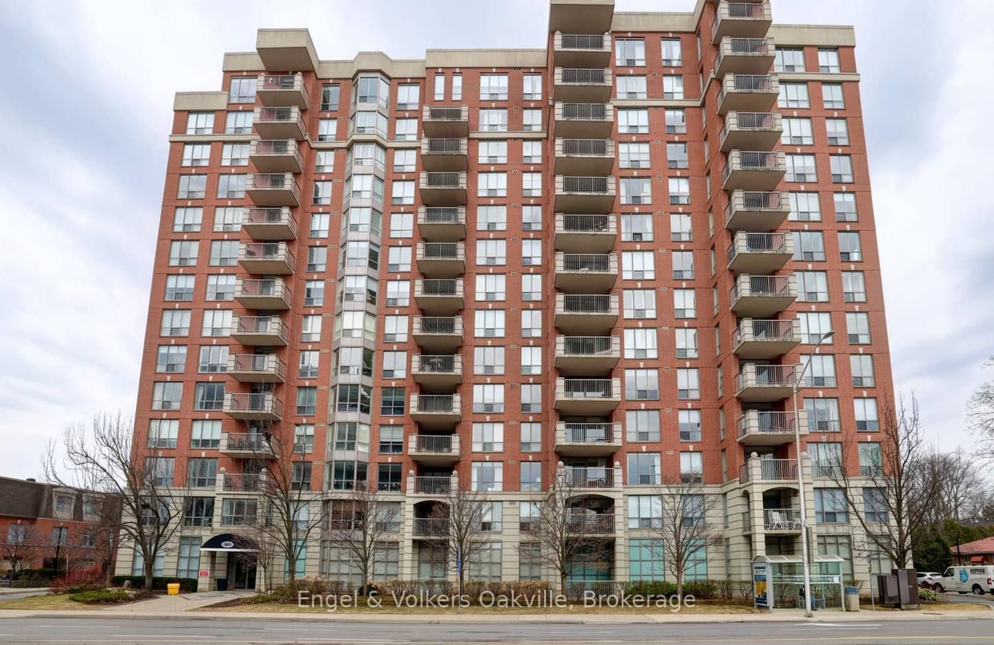 442 Maple Avenue 1402, Burlington, ON L7S 2L7