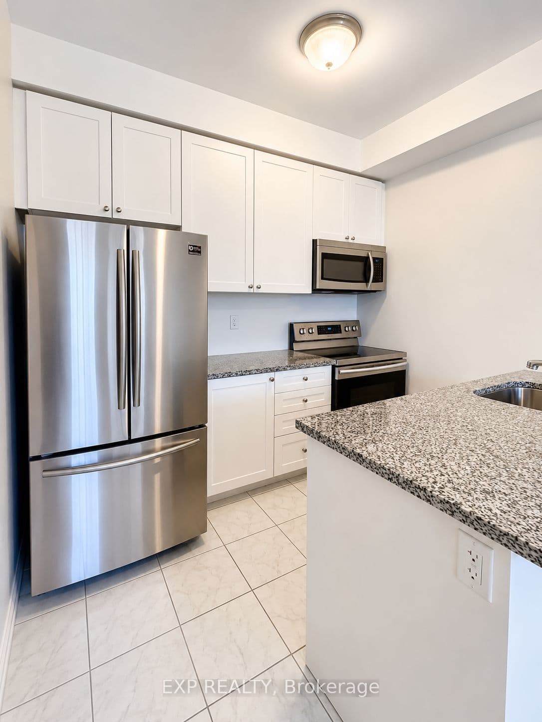 80 Aspen Springs Drive 124, Clarington, ON L1C 0V4