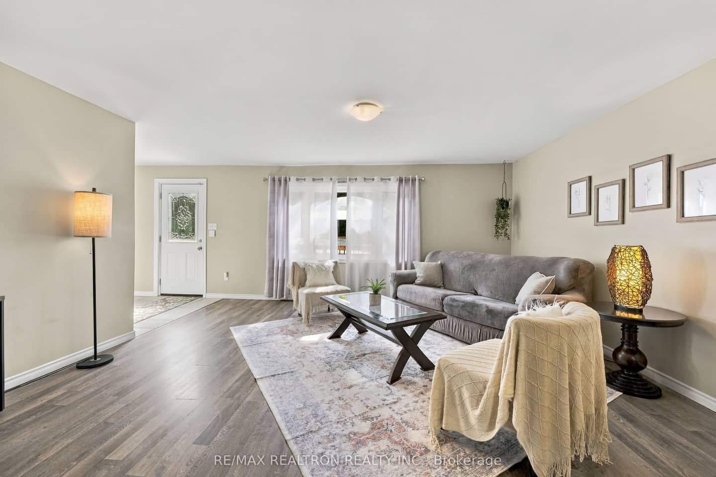 268 Kenwood Avenue, Georgina, ON L4P 2X5